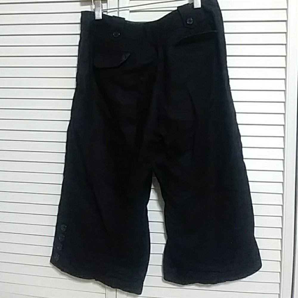 Wide-leg black linen capri - Picture 3 of 3